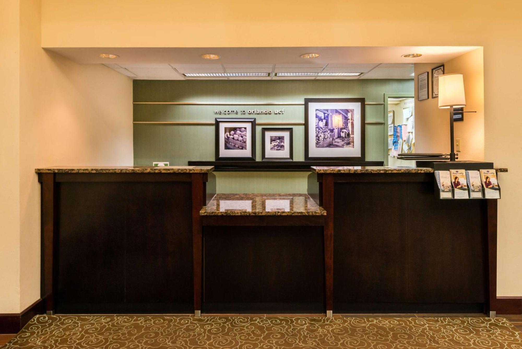 Hampton Inn & Suites Orlando-East Ucf Alafaya Exteriör bild